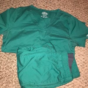 Green scrubs SMALL